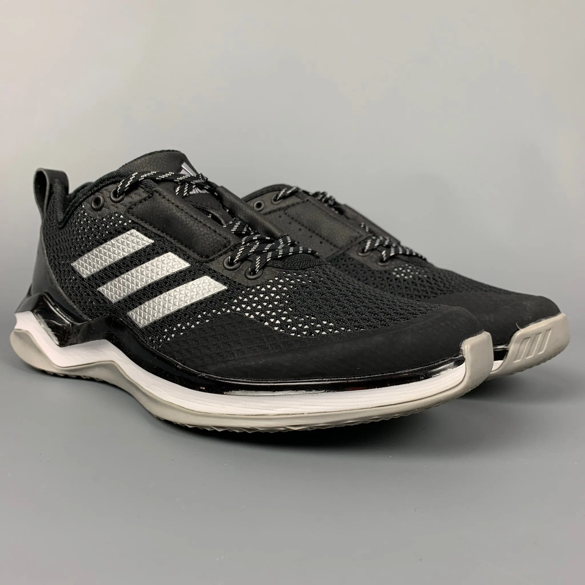 ADIDAS Size 7.5 Black & Silver Mesh Sneakers
