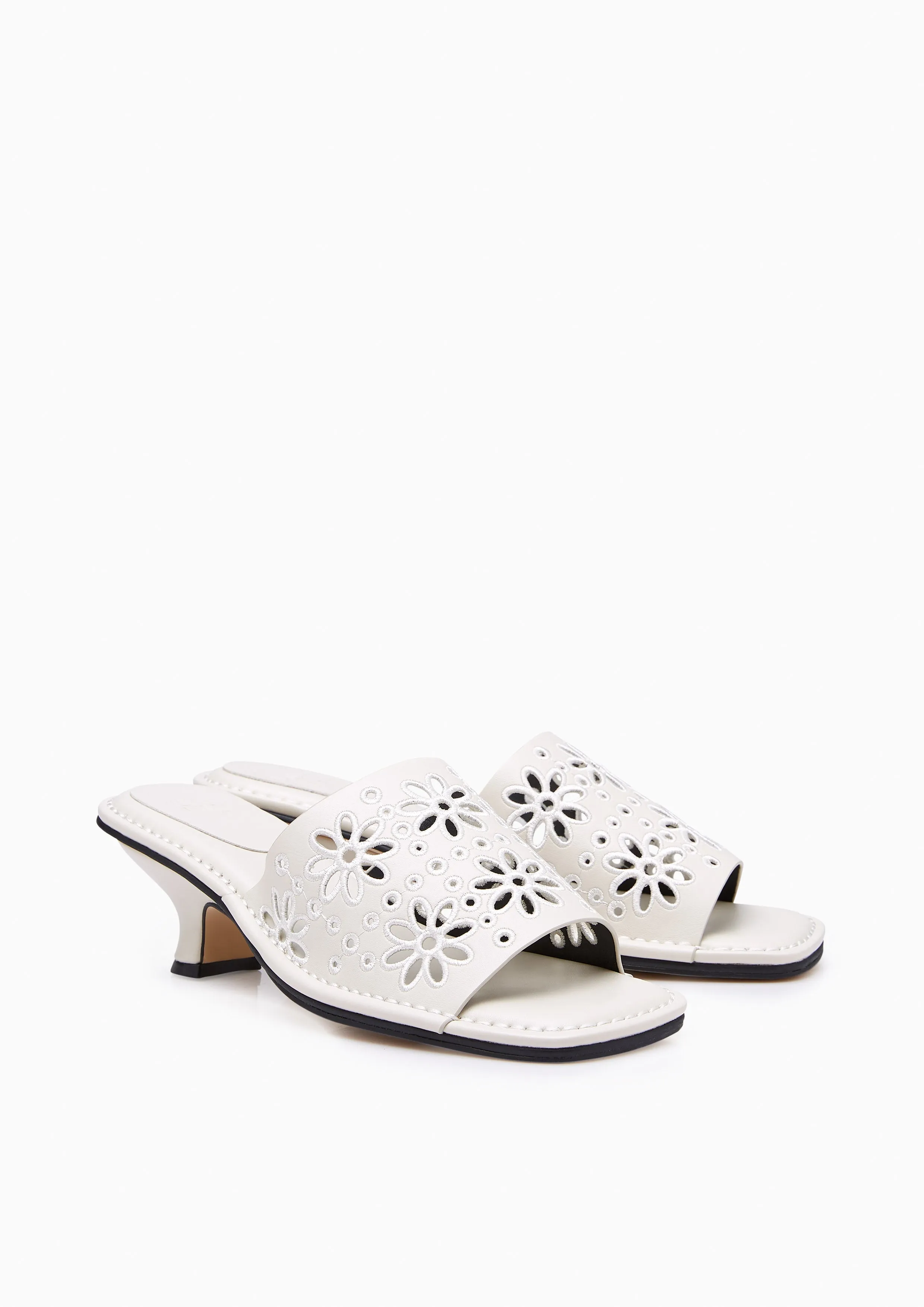 Barrett Mid Heels - Ivory