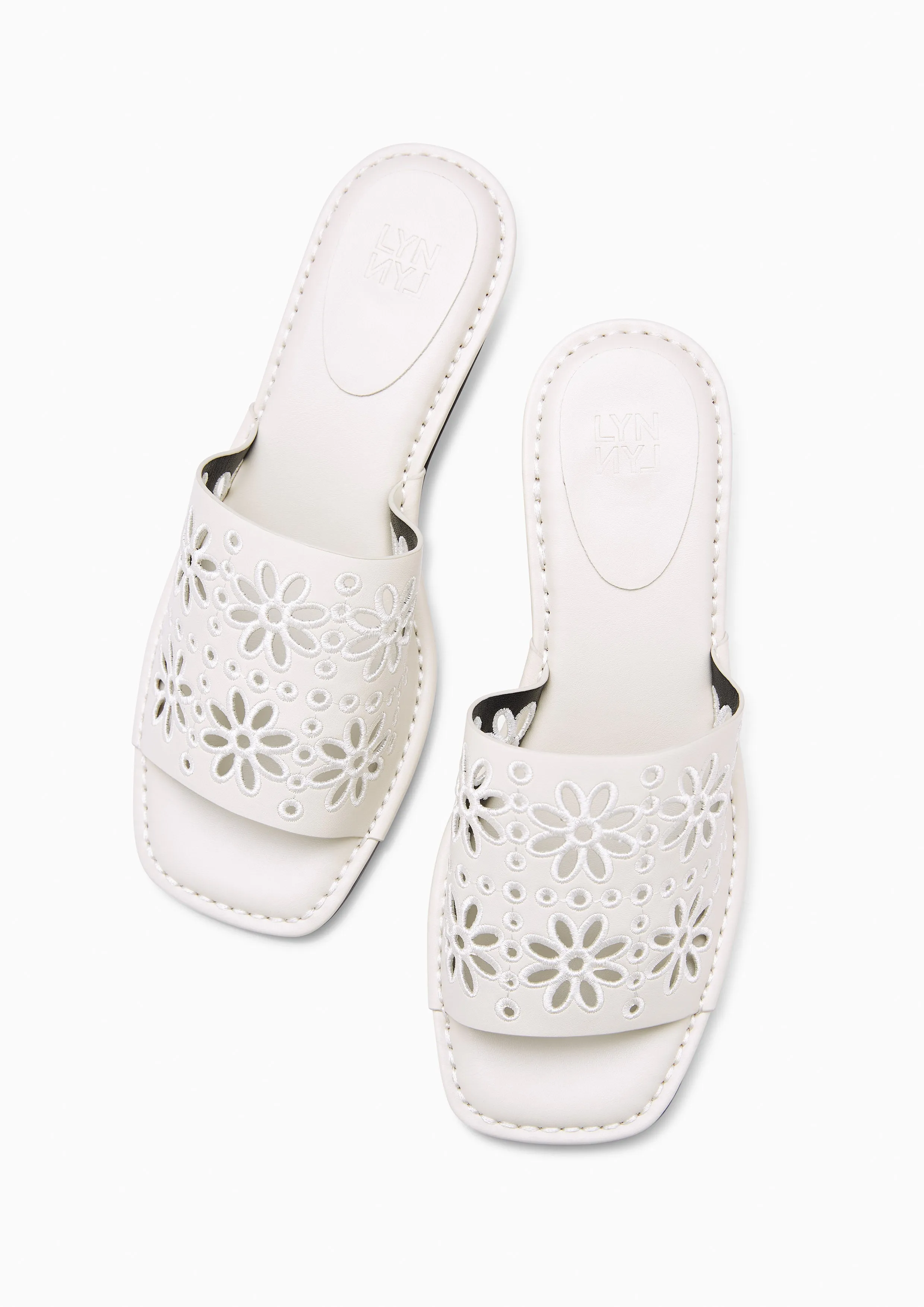 Barrett Mid Heels - Ivory