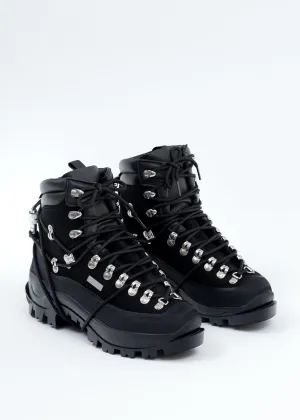 BLACK HIKING BOOTS