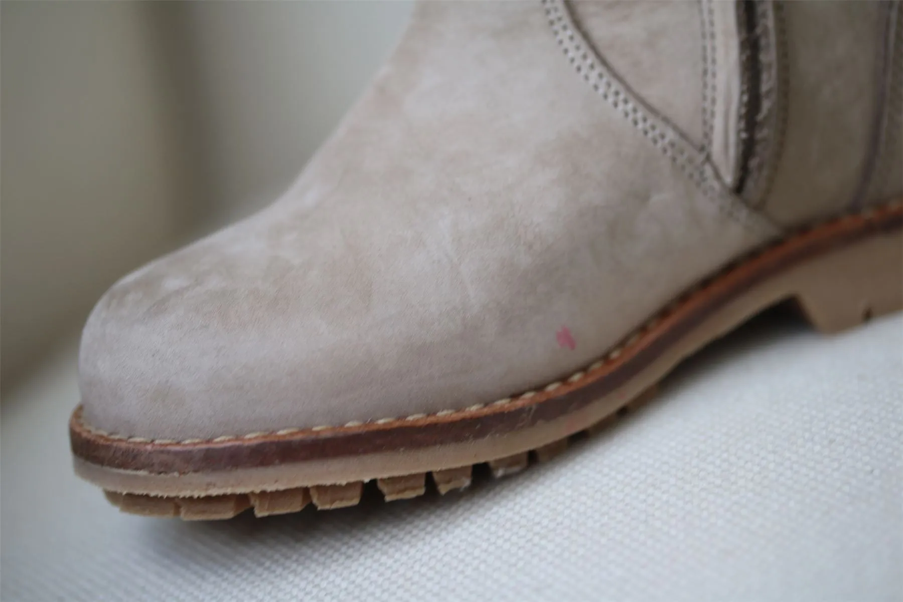 BONPOINT GIRLS BEIGE SUEDE ANKLE BOOTS EU 25 UK 8