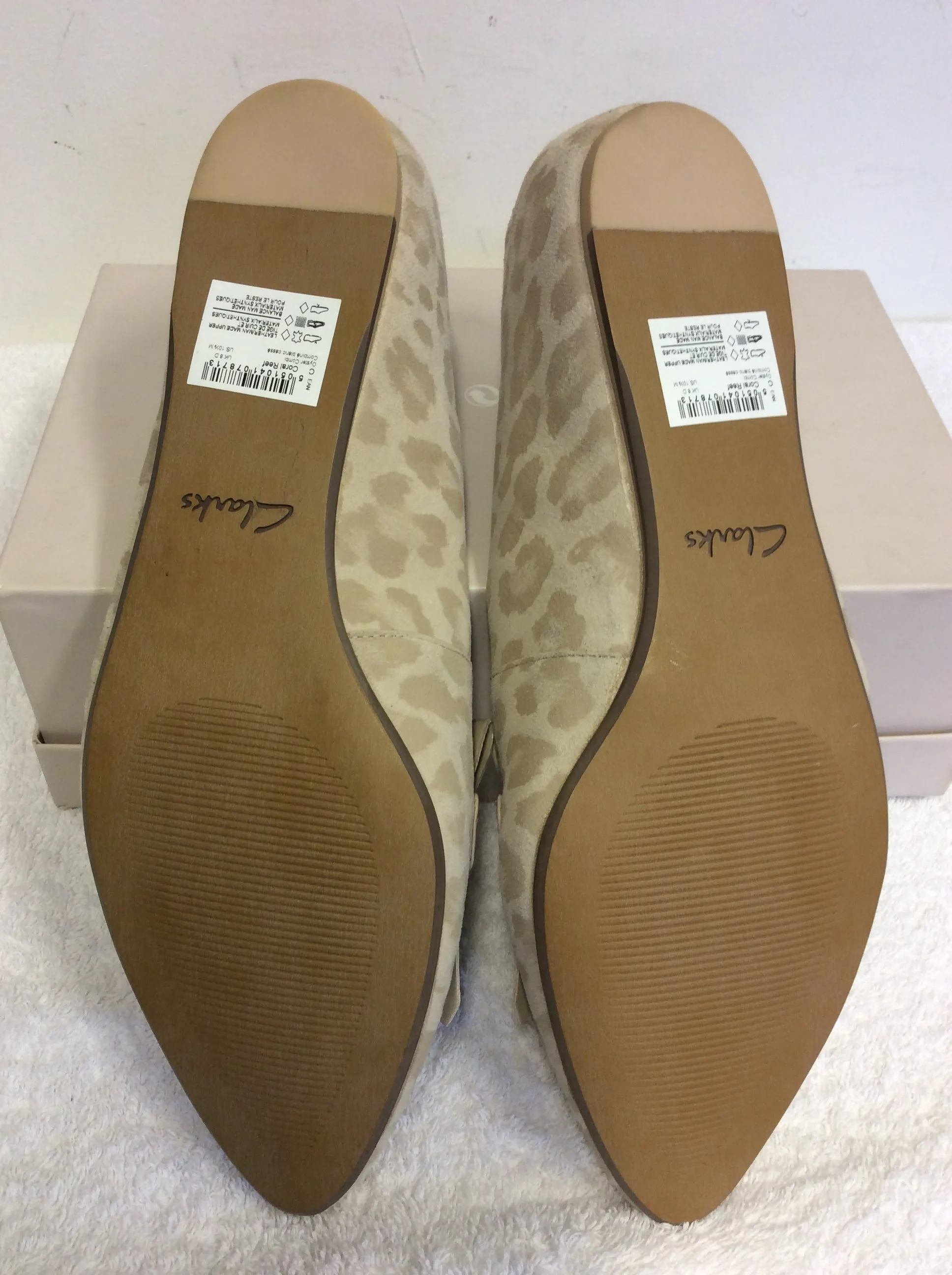 BRAND NEW CLARKS BEIGE LEOPARD PRINT FLATS SIZE 8/42