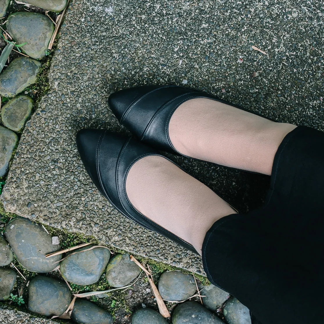 Defect Seroja Pointed Kitten Heel