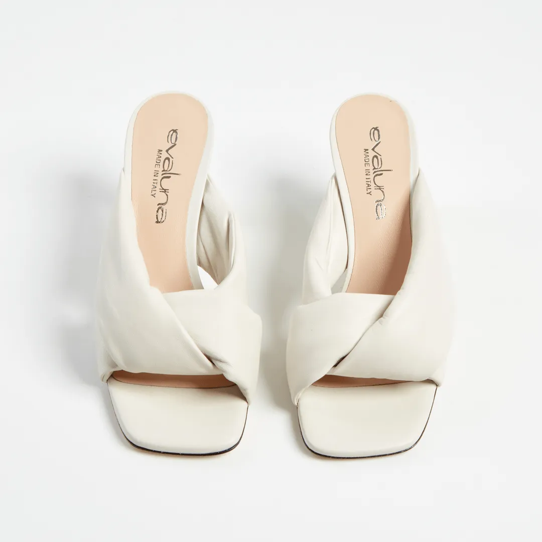 Gigi cream kitten heel