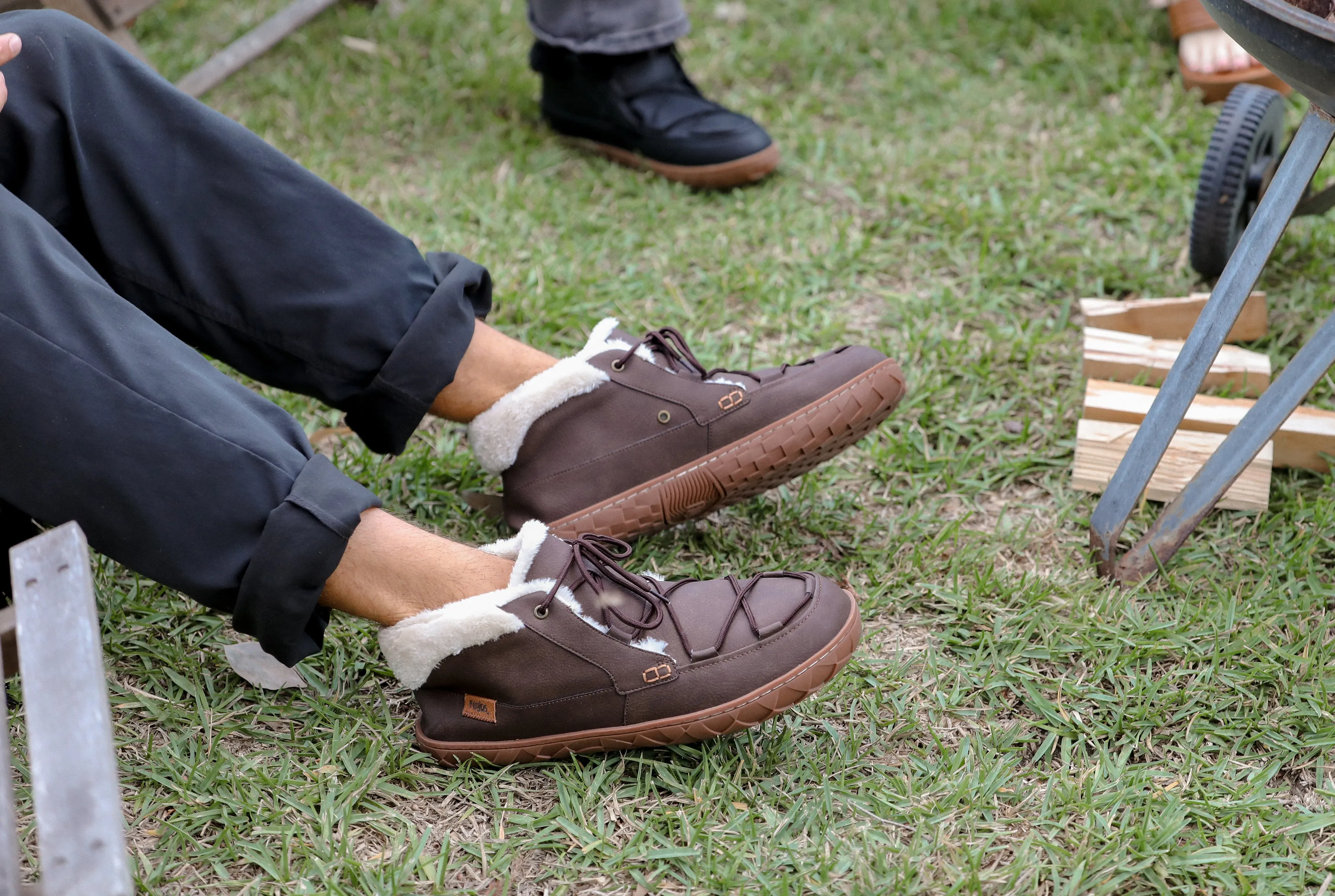 Jackal - Unisex Slipper