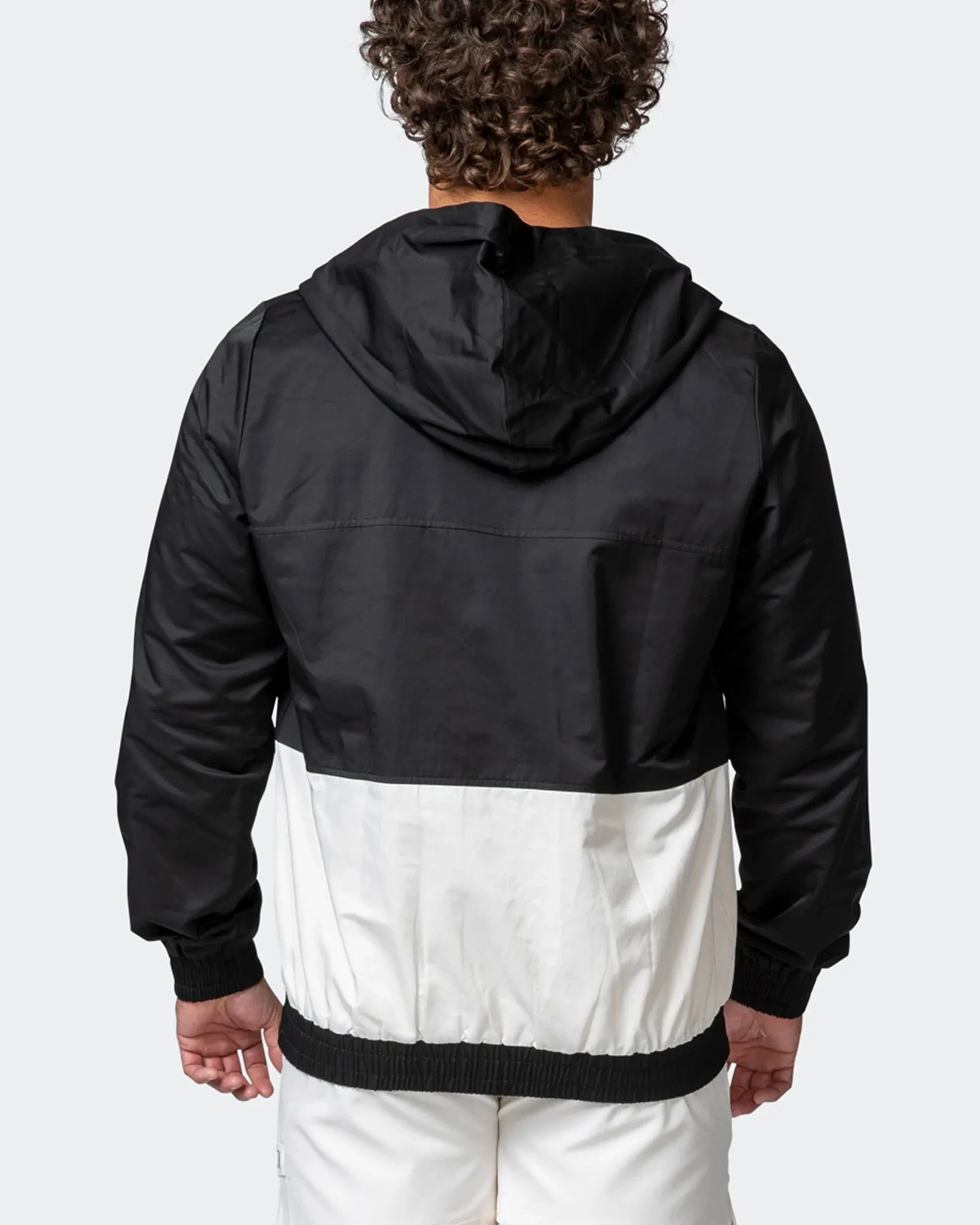MENS WEIGHTLESS WINDBREAKER Black / Dew