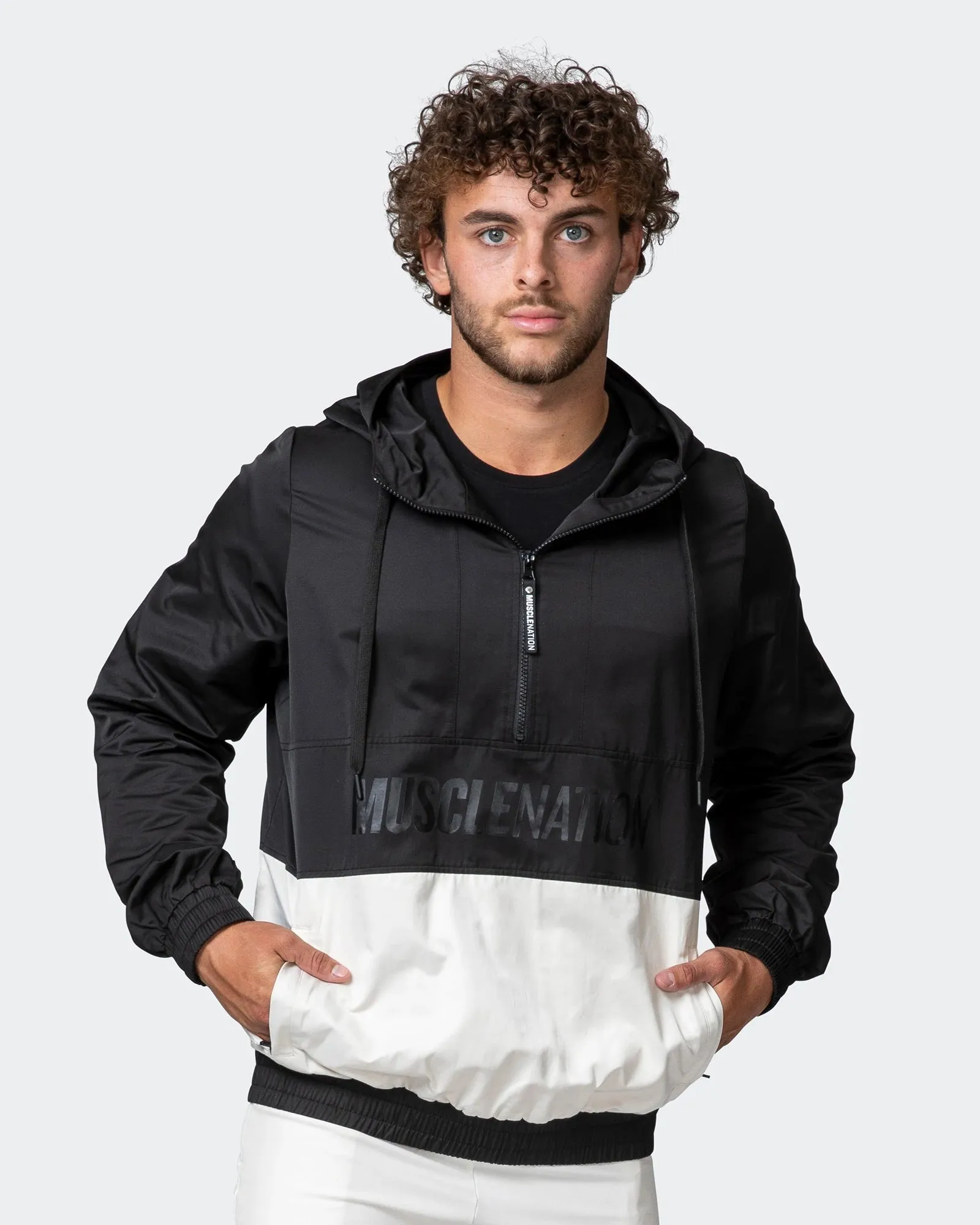 MENS WEIGHTLESS WINDBREAKER Black / Dew