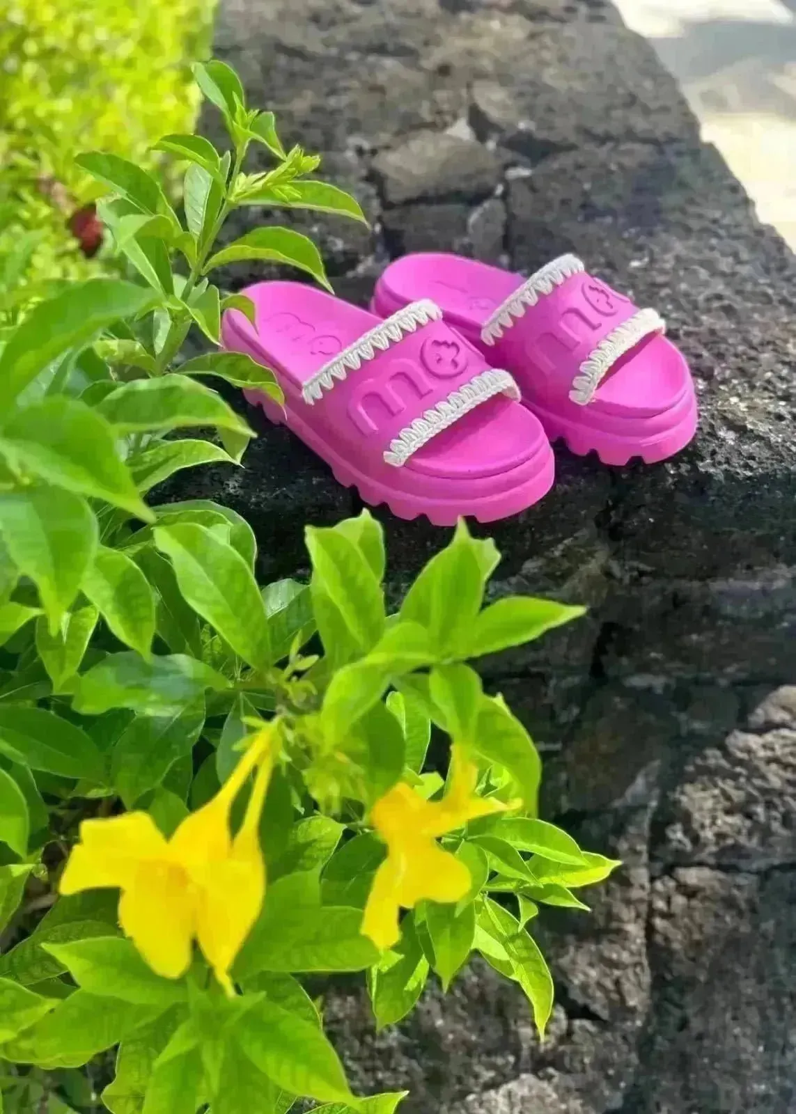 Mules Eva slide MOU Fuxia