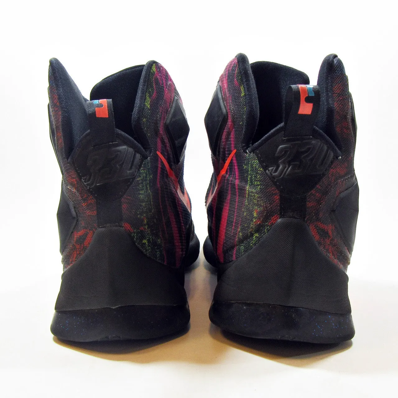 NIKE Lebron James