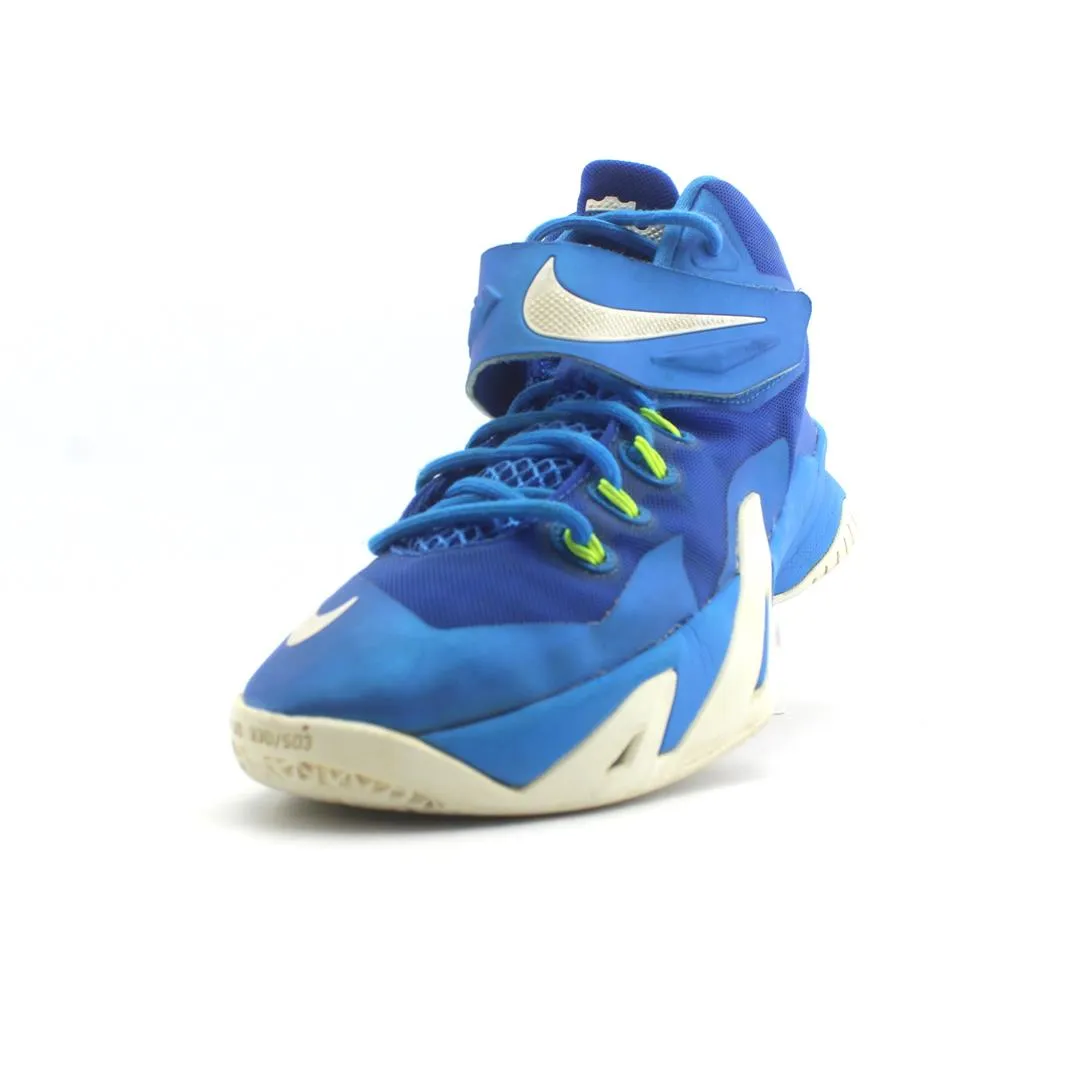 NIKE ZOOM SOLDIER 8