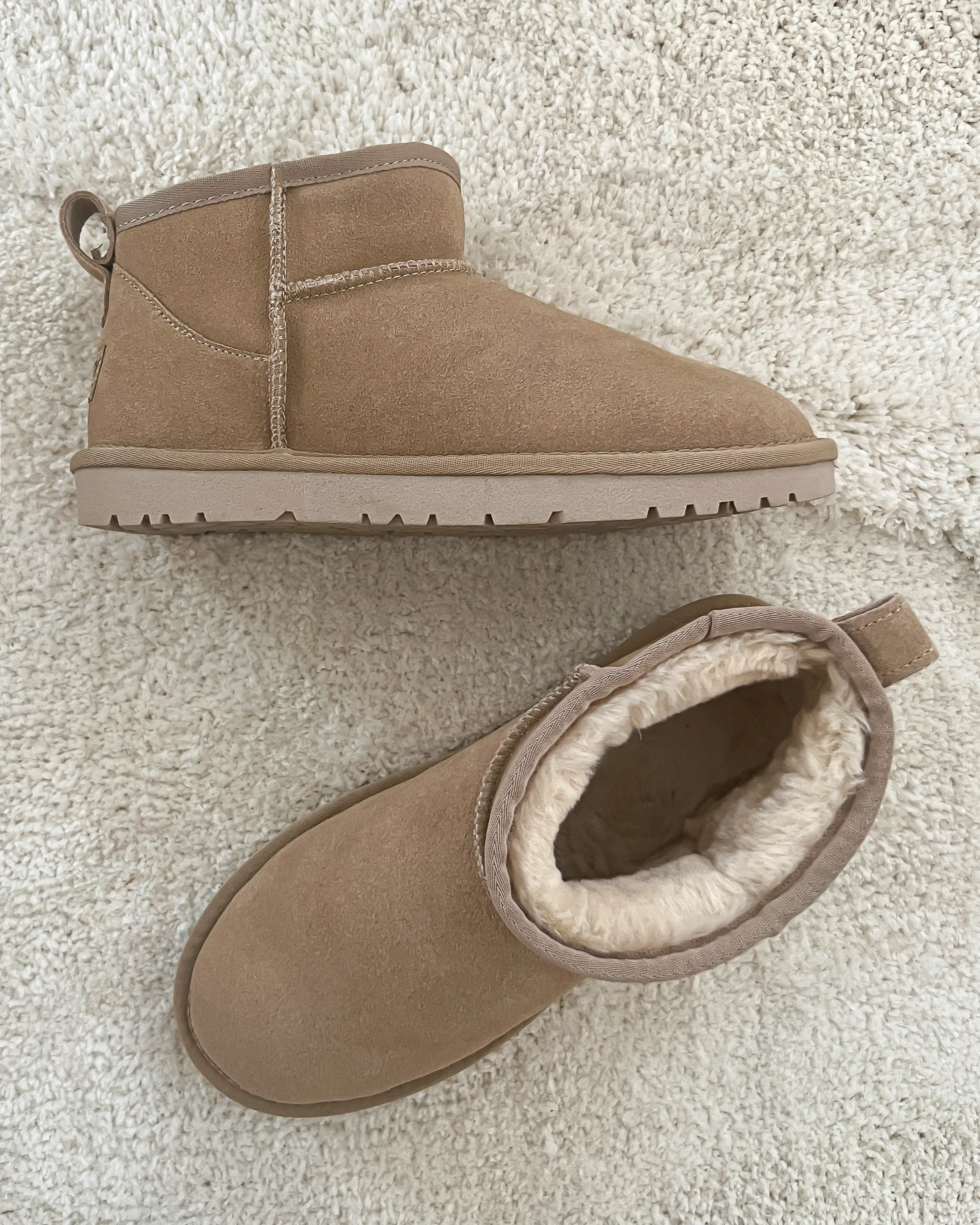 Shearling Boots in Beige