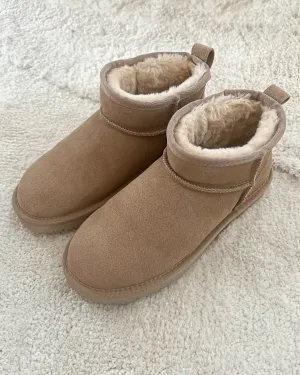 Shearling Boots in Beige
