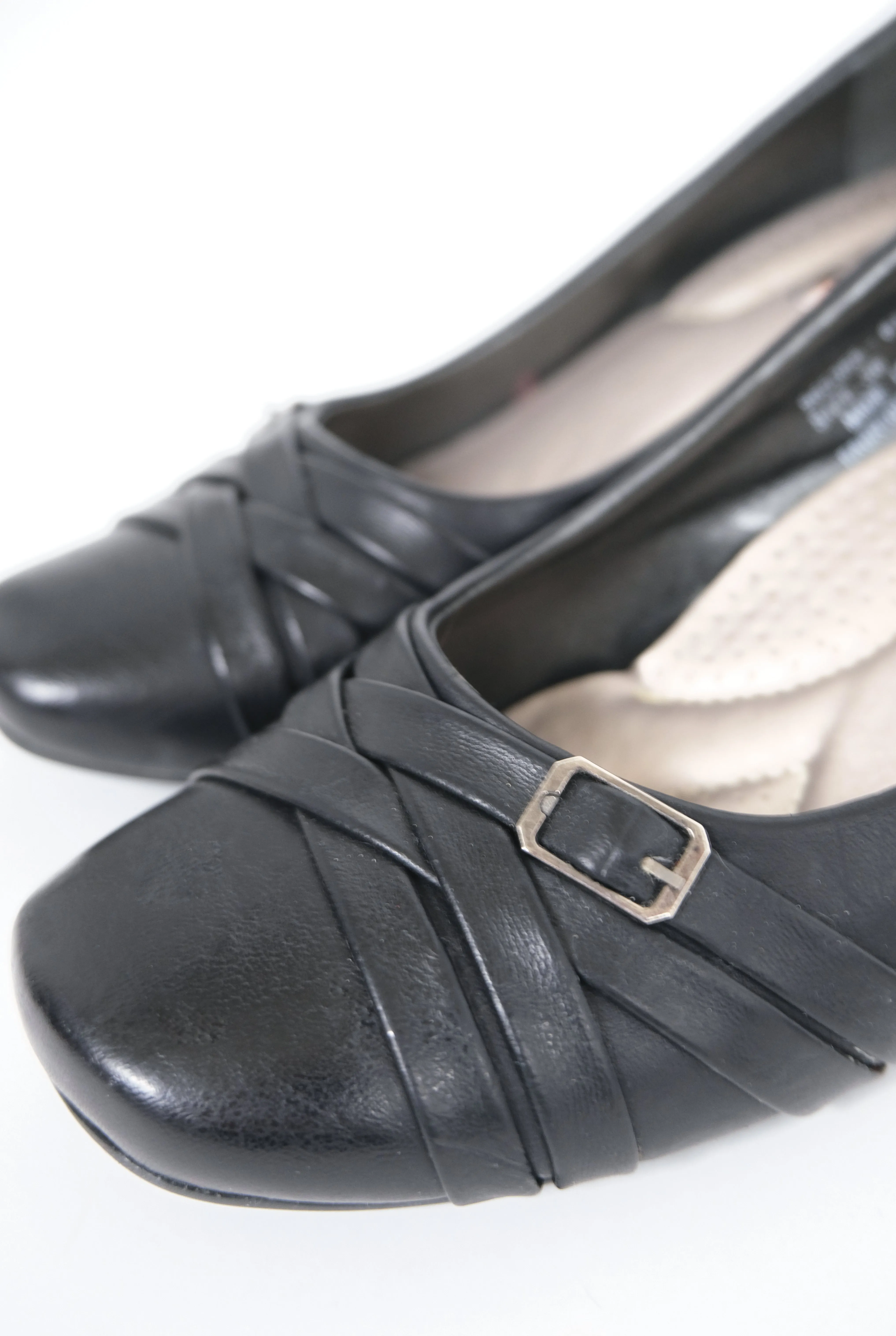 Size 6 Black Buckle Kitten Heel